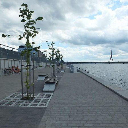 Riverside Promenade Apartment Ρίγα Εξωτερικό φωτογραφία